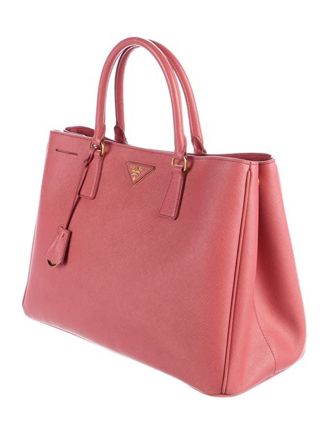 prada saffiano lux tote mini|prada saffiano lux tote large.